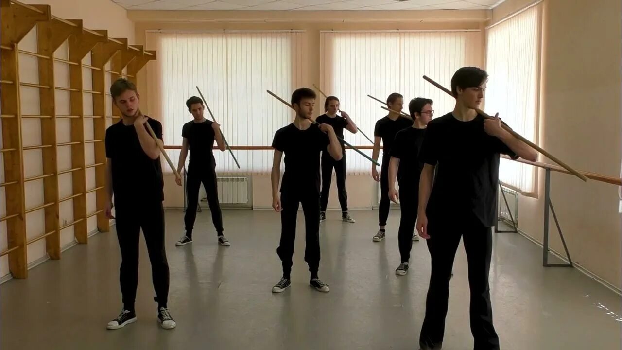 Группа р регион. 63 регион группа. Клинцовский индустриально педагогический колледж. Группа р регион. Кавер группа москва.