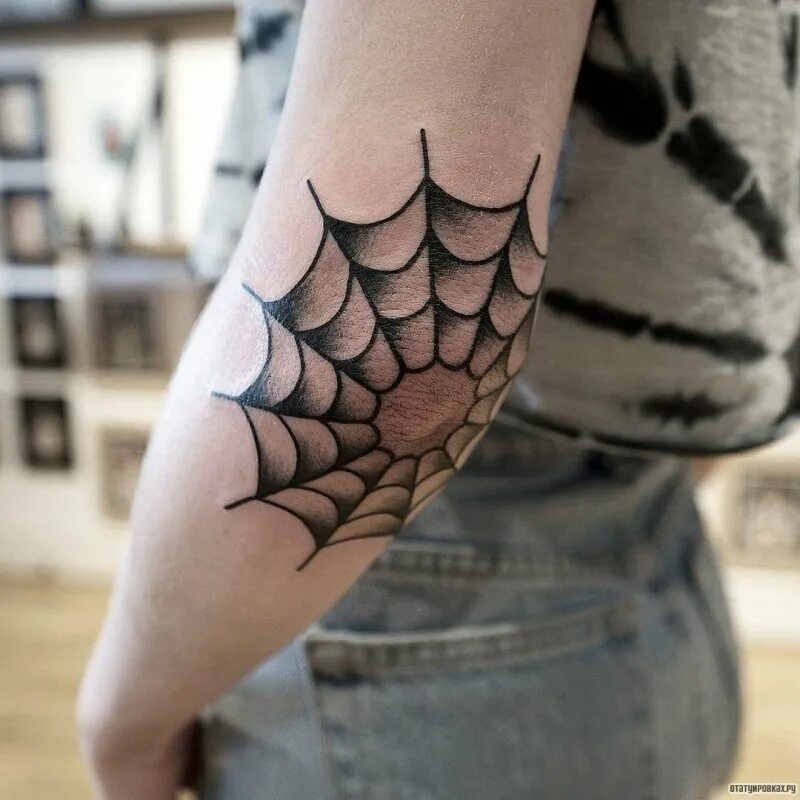 паутина натлокте. паутина на локте у скинхедов. паутина натлокте. значение паутины на локте. паутина тату.