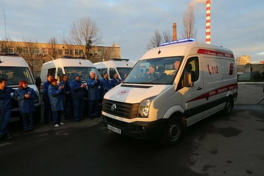 10 машин скорой помощи. Станция скорой медицинской помощи Калининград. ГБУЗ «городская станция скорой медицинской помощи». Неотложка машина. Машины скорой помощи Московская область.