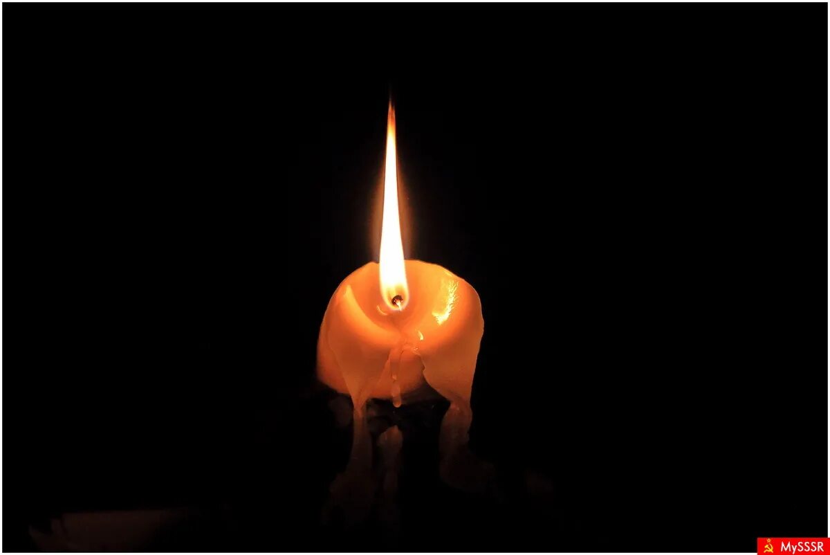 Свеча во мраке. Свеча горела. Свеча горела рассказ. Обгоревшая свеча. Свеча памяти и скорби 1941 1945.