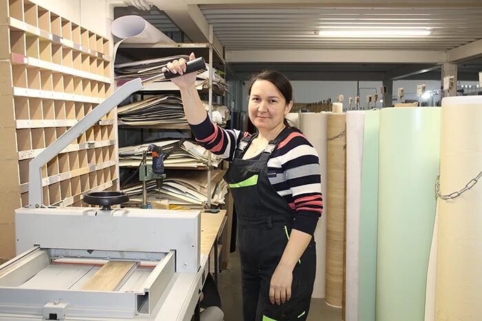 гостиная яна фабрика раус. мебельный цех фасады. цех по производству мебельных фасадов. мебельная фабрика еманжелинск. фабрика мебели лик еманжелинск.