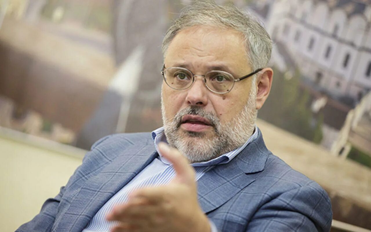 Хазин последнее выступление 2025. Дмитрий хазин. михаил хазин с женой. хазин 2008. хазин чулпан.
