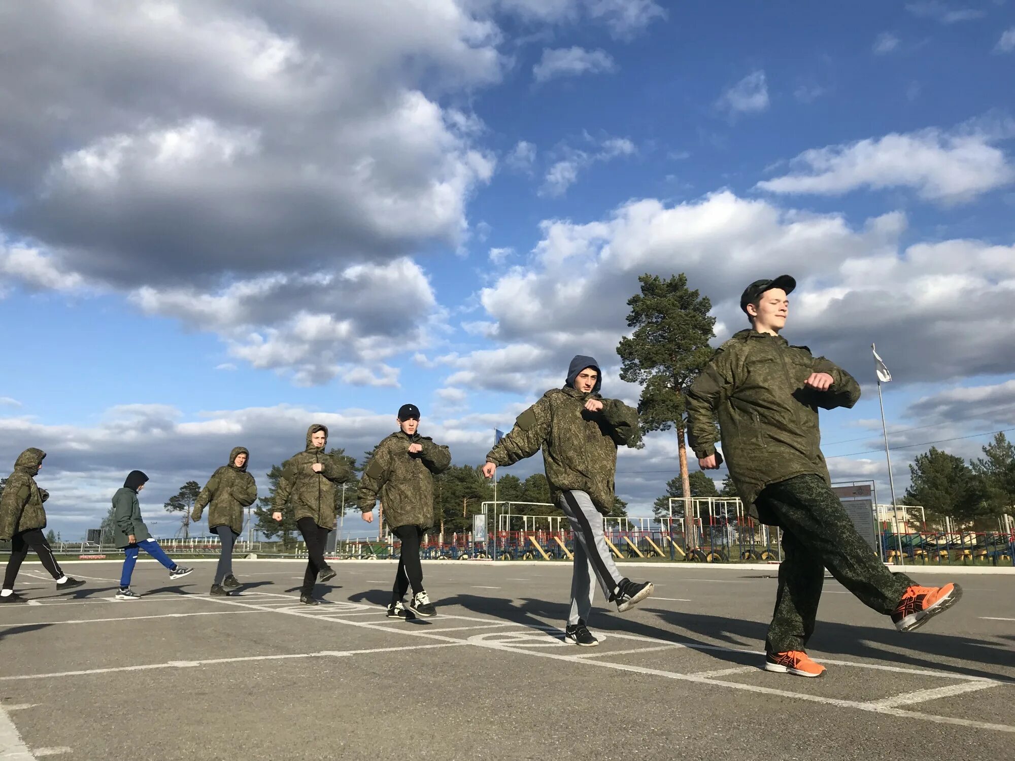 солдаты в армии. жизнь военнослужащих. афганистан повседневная жизнь. жизнь солдата видео. присяга.