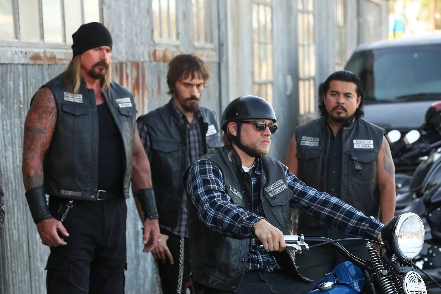 Sons of anarchy. Чарли ханнэм сыны анархии очки. Сыны анархии sons of anarchy. Chibs сыны анархии. Сыны анархии.