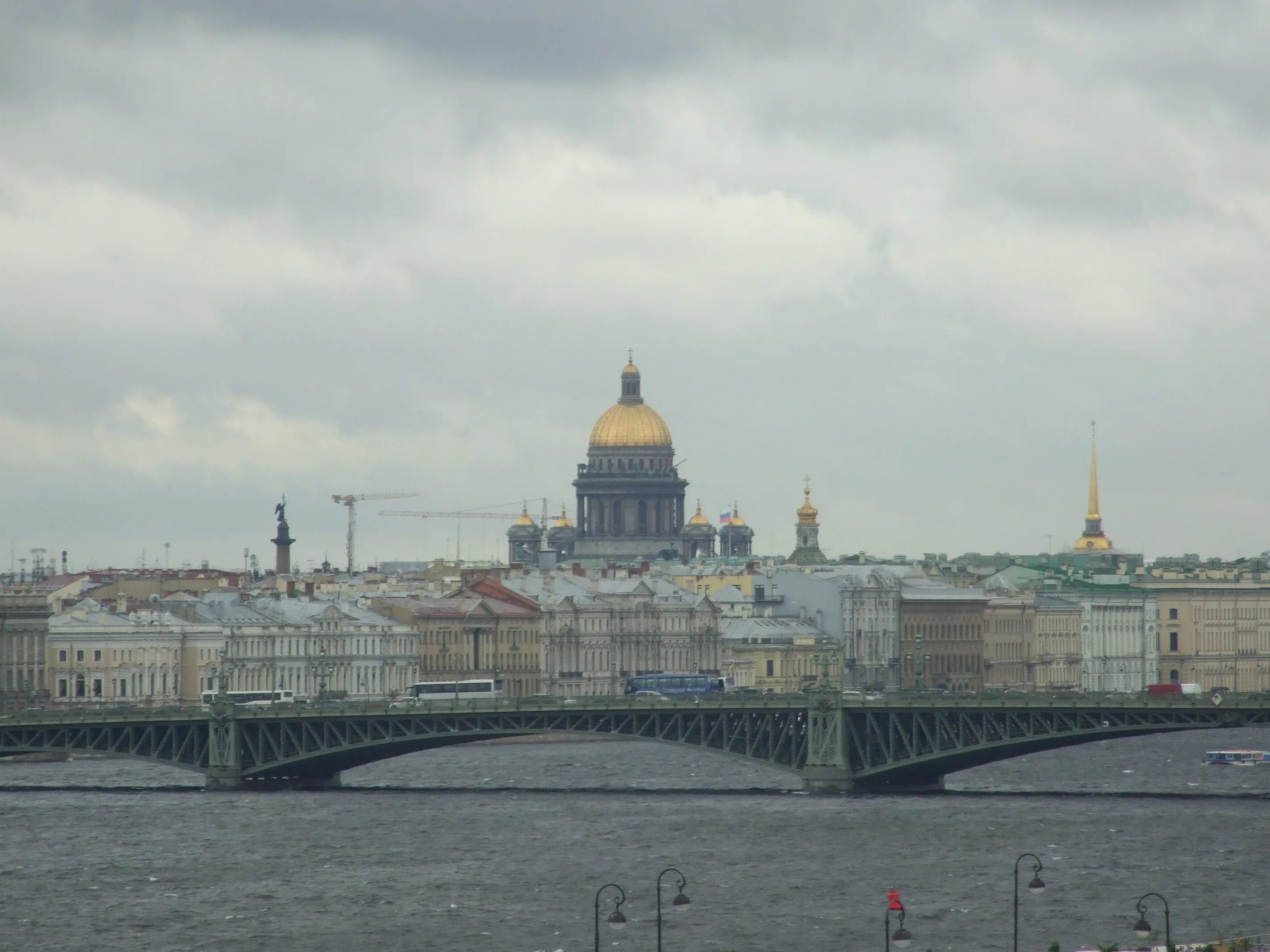 Санкт-Петербург пасмурный. Облачно в Питере. Переменная облачность Питер. Санкт петербург пасмурно