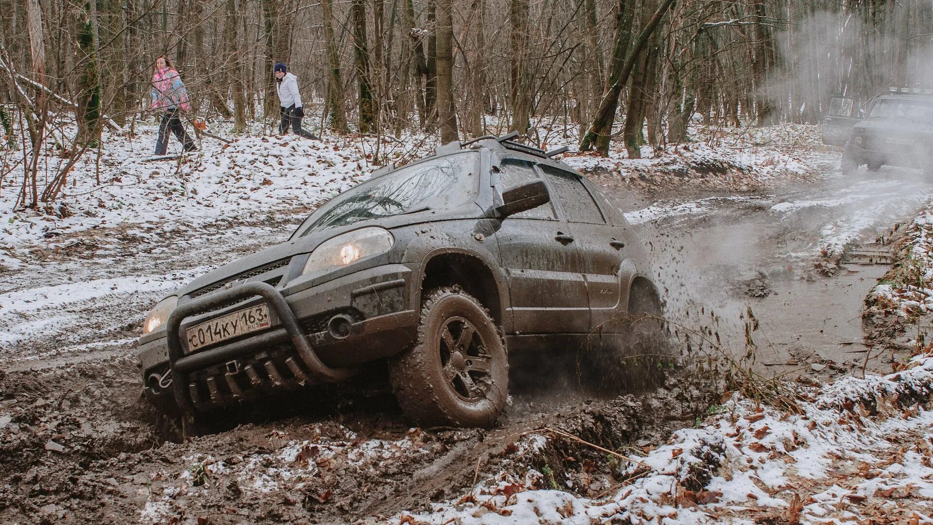 Шеви нива для бездорожья. Нива шевроле оффроад. Chevrolet niva оффроуд. Шеви нива по грязи. Шеви нива для бездорожья.