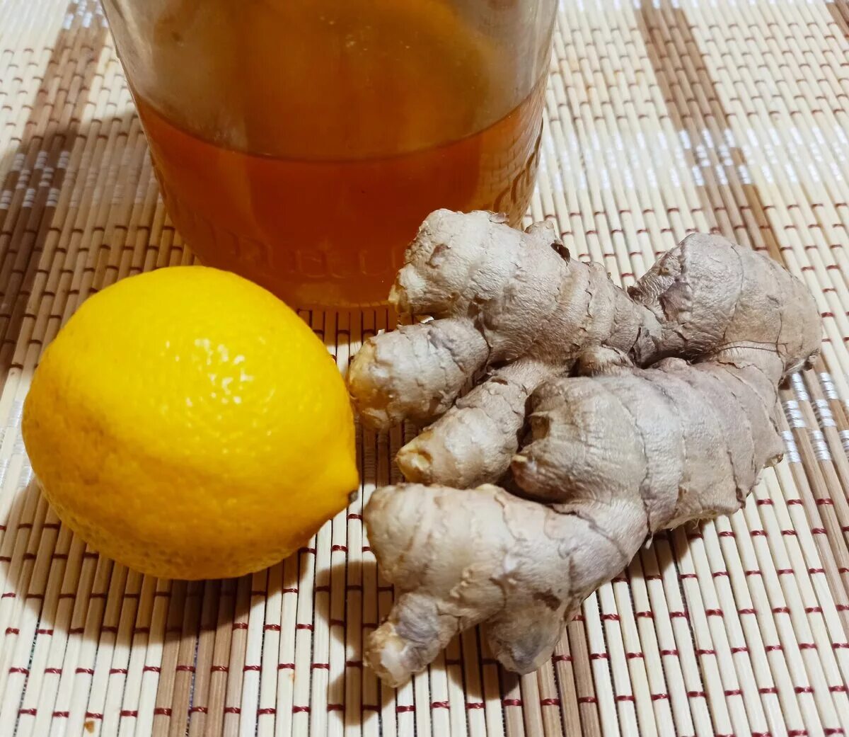 Lemon, Ginger, and Honey All-Natural Remedy (With images) Food and drink, Cookin