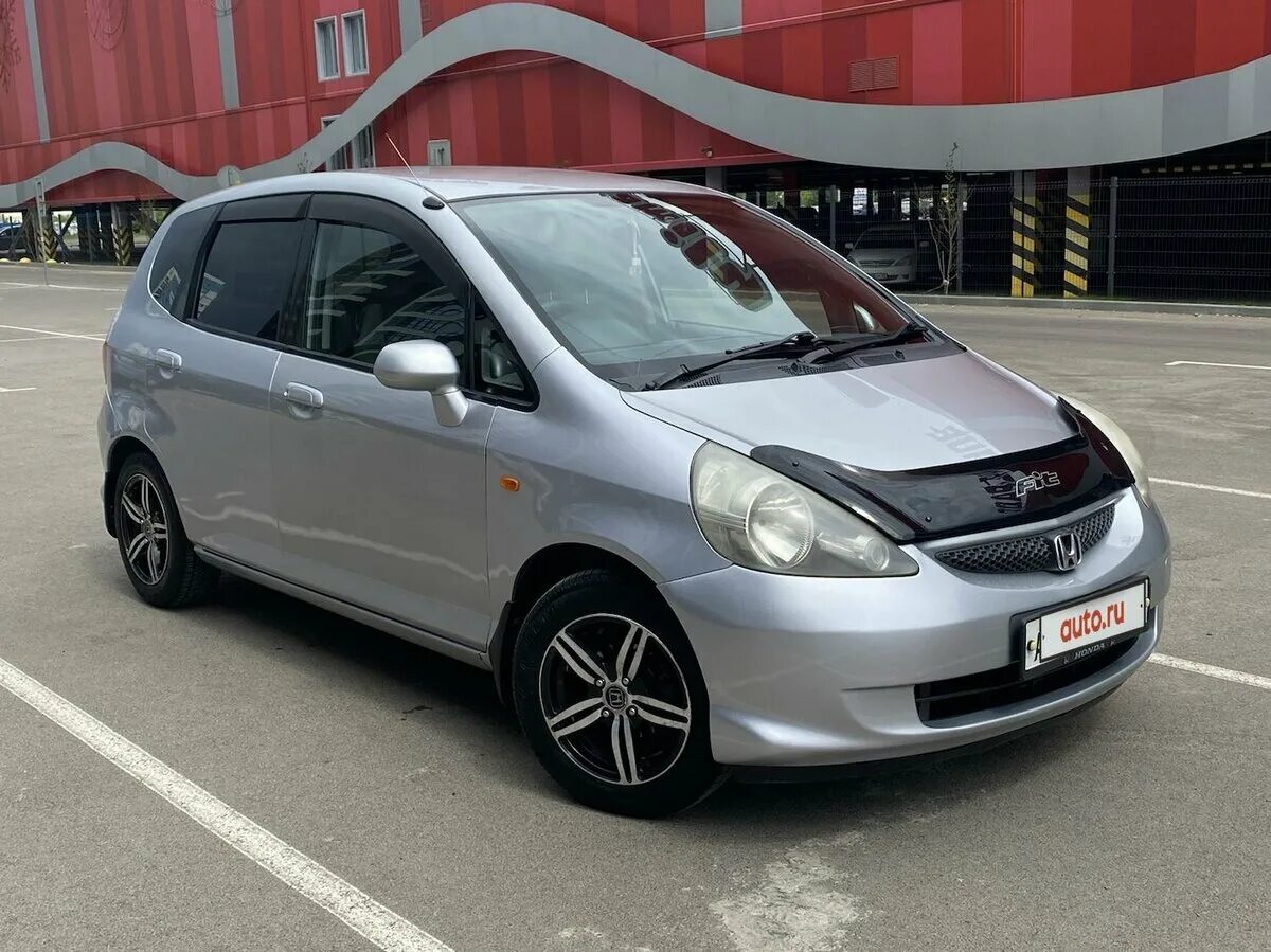 Honda барнаул. Хонда фит 2005. Хонда фит 2005 серая. Honda Fit 2005 p1885. Honda Fit 2005 r15.