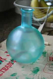 Чем покрасить стекло