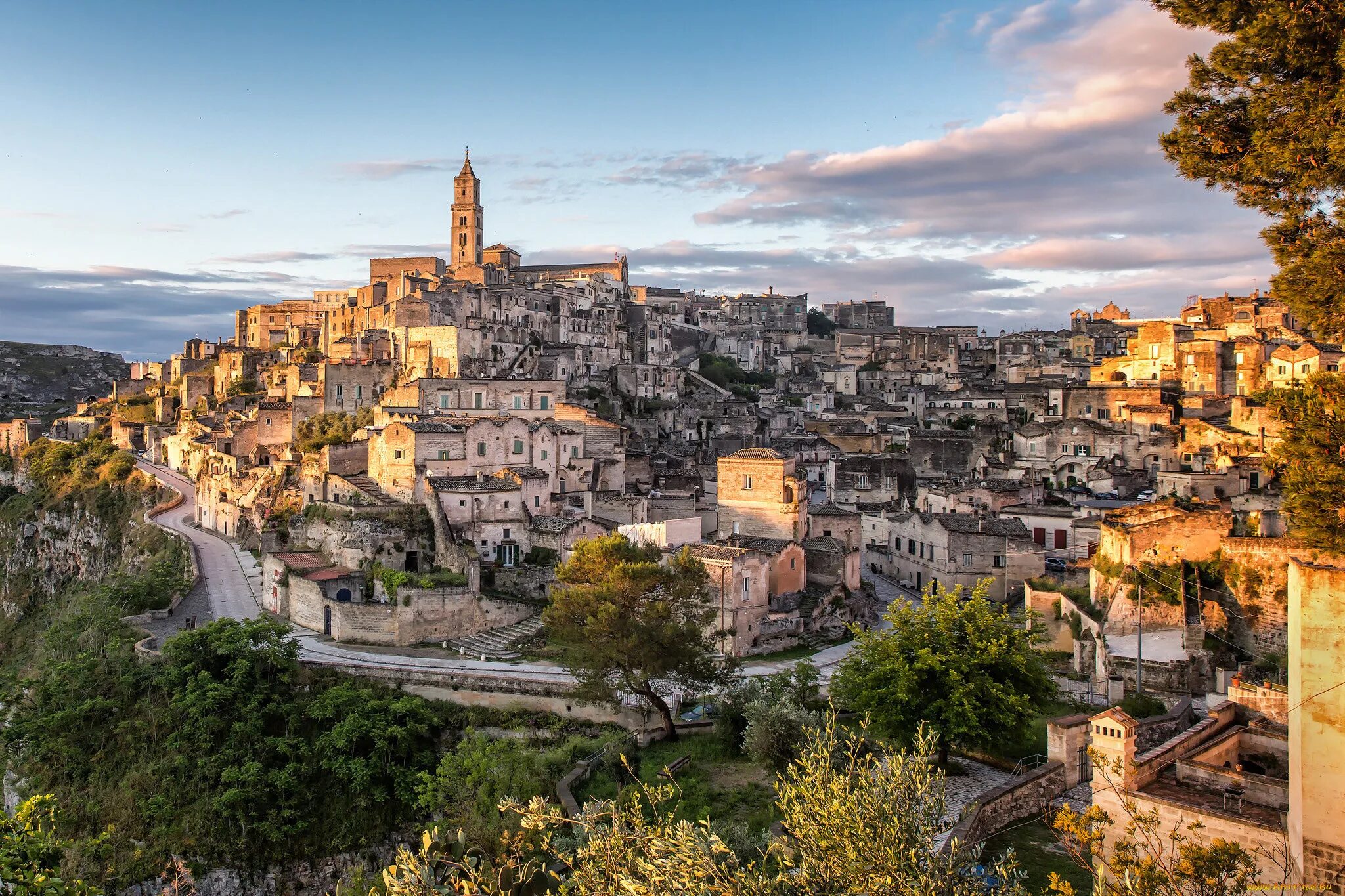 Мадера город в Италии. Питильяно Тоскана Италия. Matera город в Италии. Италия горы Рим. Город на 3 холмах