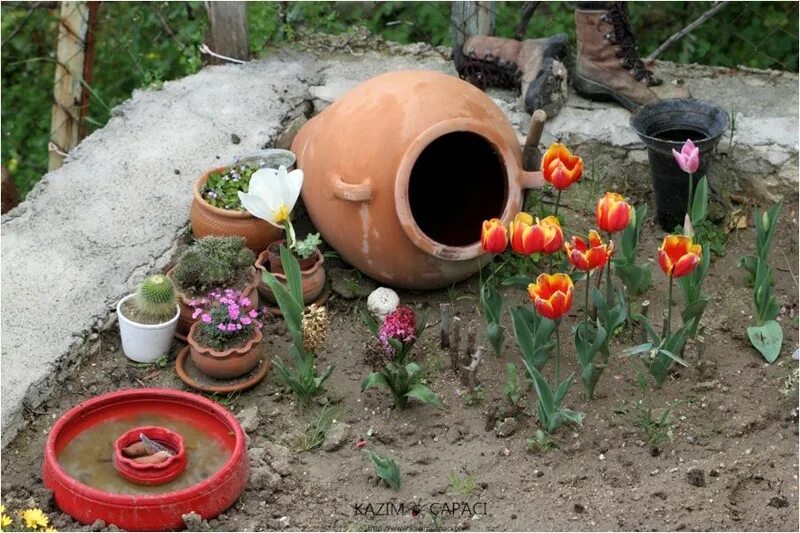 Притча старый кувшин. Кувшин с трещиной и цветы. разбитый кувшин. притча про кувшин с трещинкой,. притча два кувшина.