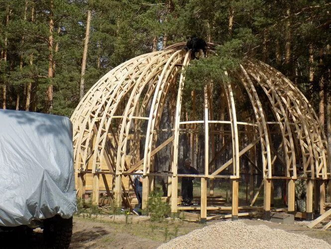 Японские дома из пенопласта. Купольный каркас из дерева. Dome foundation. Купольные дома по технологии фуллера. Dome foundation.