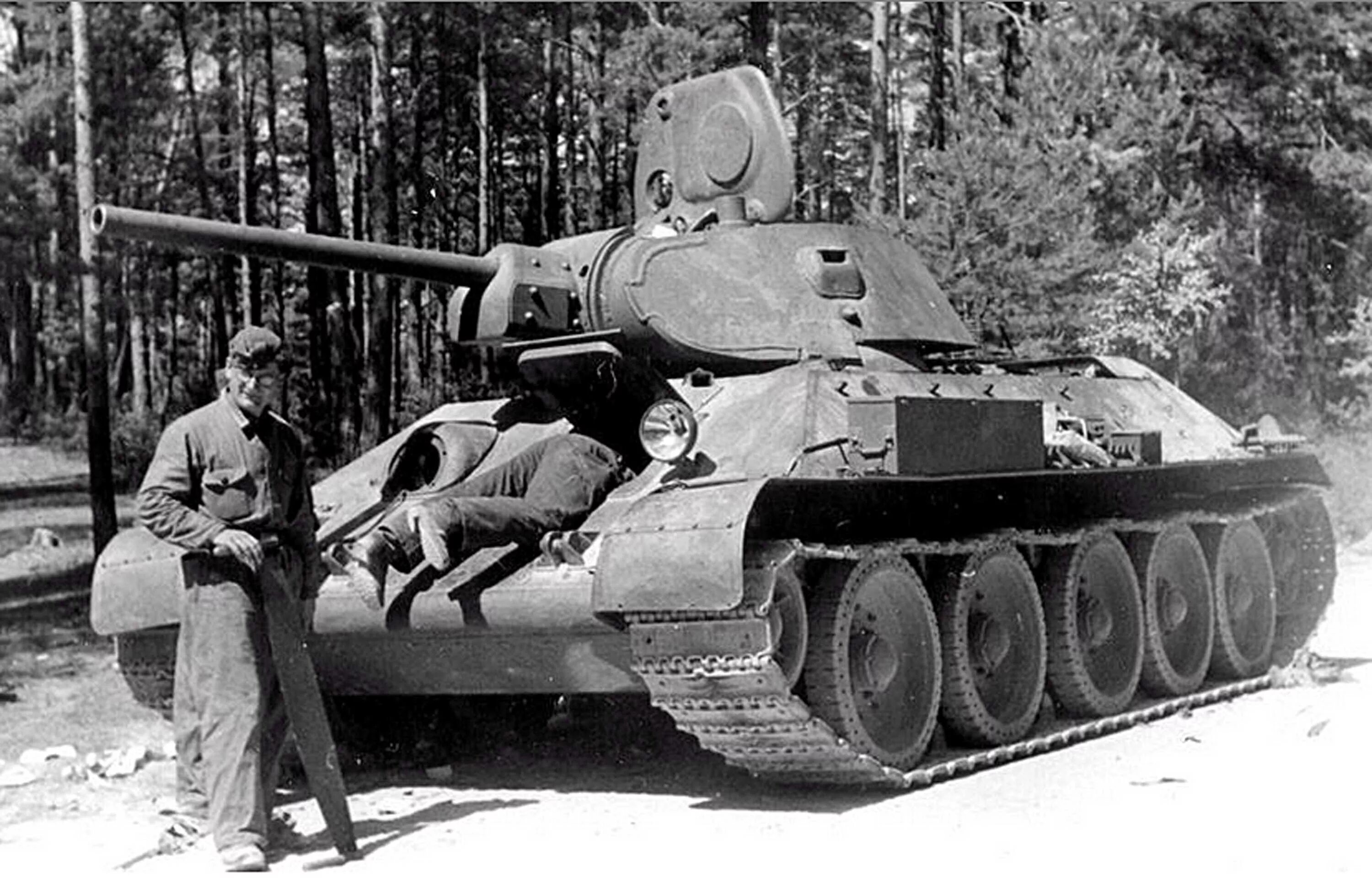 Бронь в годы великой отечественной войны. Танк т34. Т34 второй мировой войны. Танки 2 мировой войны т 34. Т-34 танк СССР второй мировой войны.