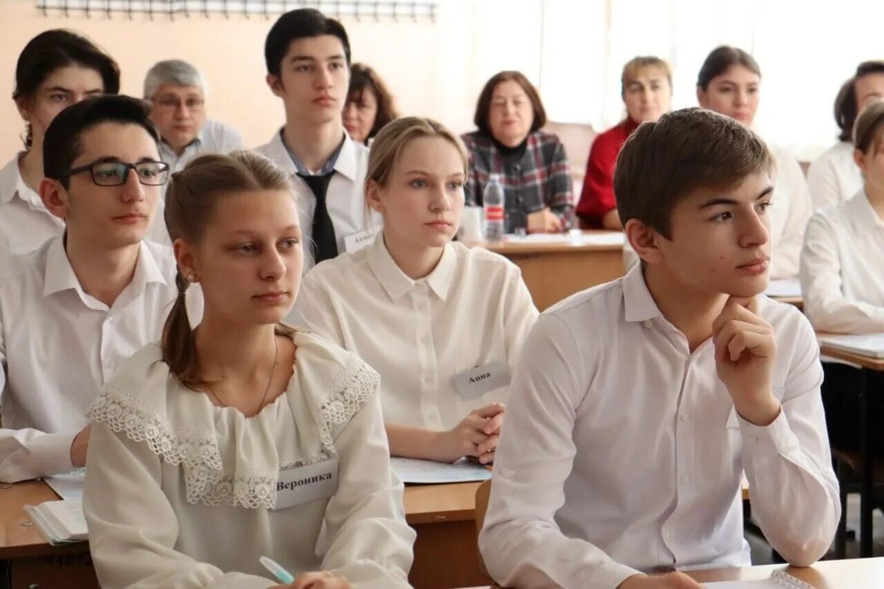 Гимназия 13 Черкесск. Гимназия 19 Черкесск учителя. Гимназия 17 Черкесск учителя. Черкесск гтмназия19 учителя. Гимназия 16 черкесск