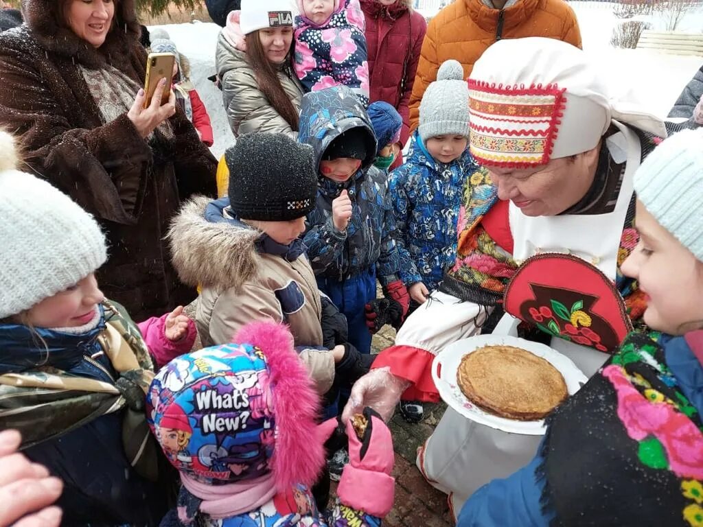 Праздник Масленица Подольск. Масленица в Подольске. Масленица в Дубровицах 2021.