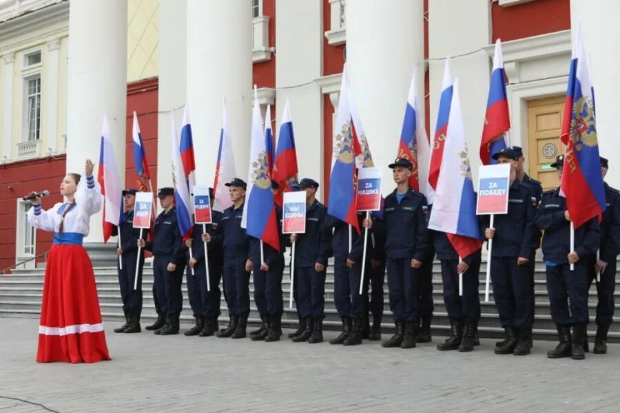 Патриотические организации россии. Молодая гвардия Владивосток. Патриотические организации. Митинг. Митинг Единой России.