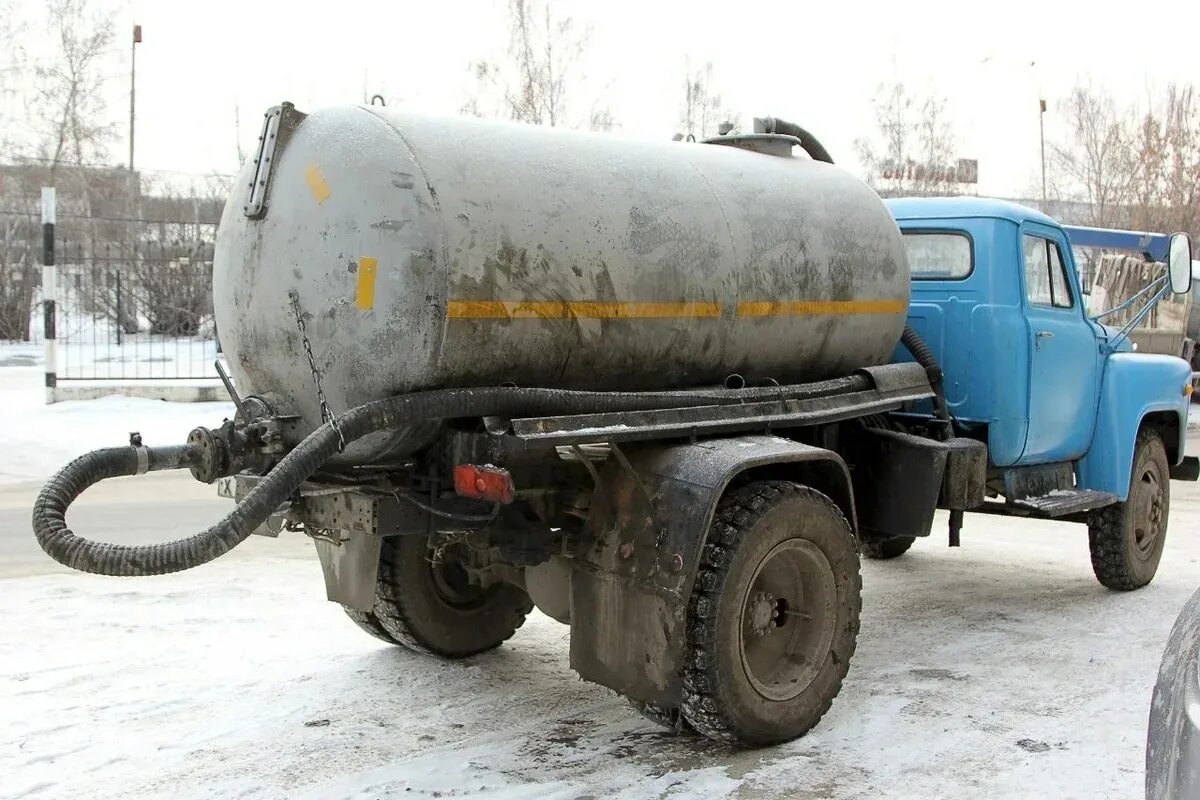 Сорок лет работал гавновозом