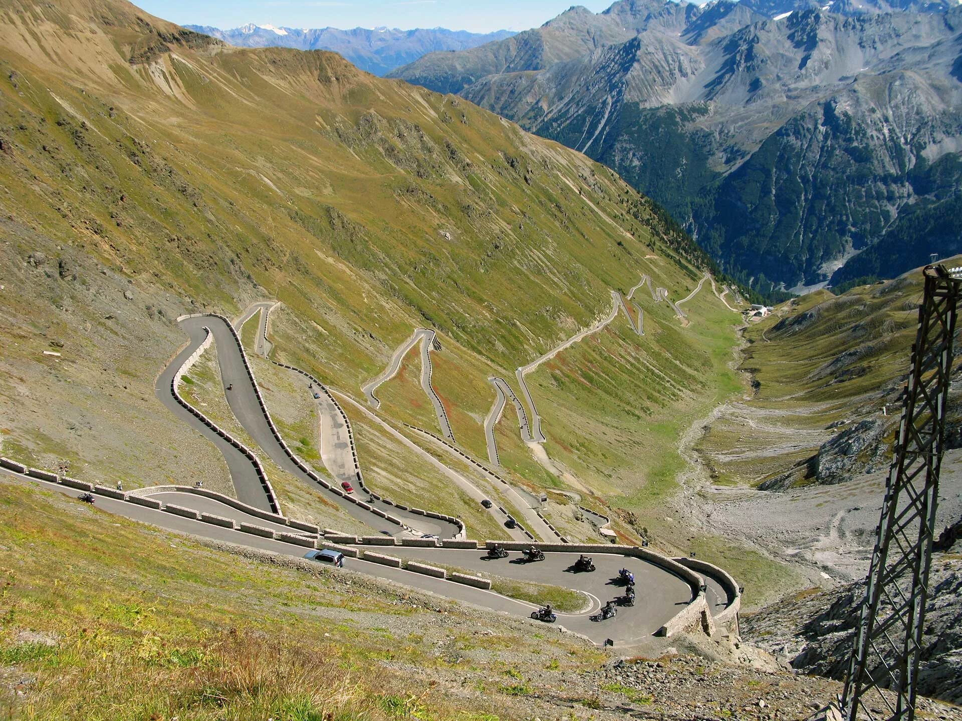 Самарканд перевал. Перевал чике-таман алтай. Ачисайский перевал. Перевал озерный киргизия. Горный перевал.