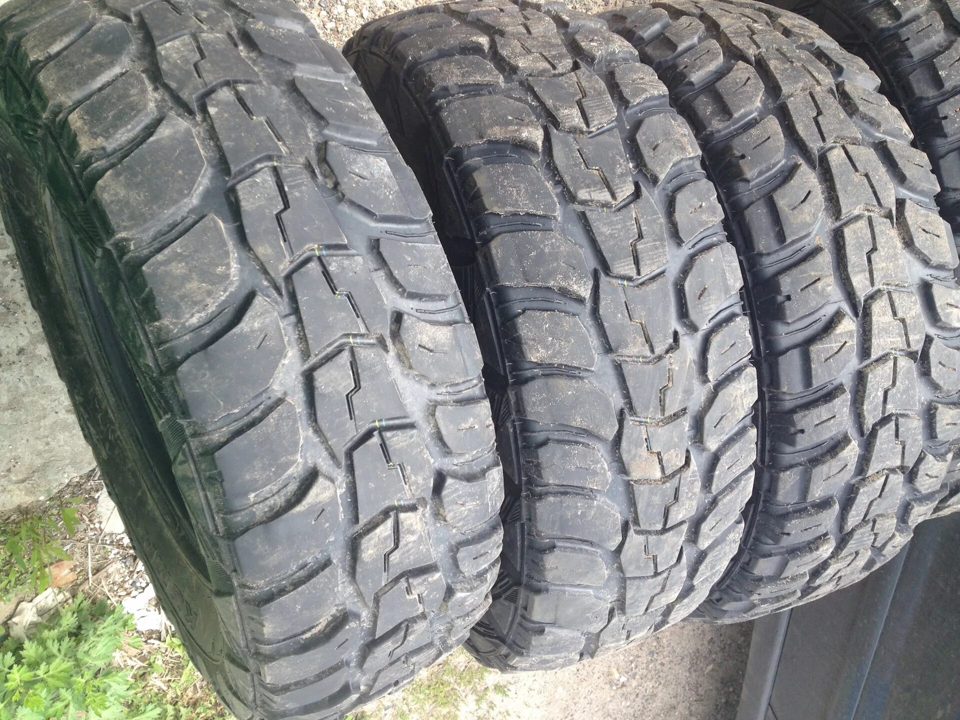 Мт резина 245 75 16. Kumho Road Venture MT kl71 265/75. 245.75.16 Кумхо. 265 75 16 МТ. Kumho Road Venture MT kl71.