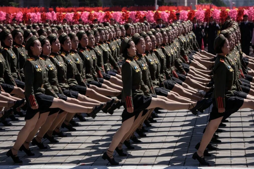 Армия Северной Кореи 2023. Северная Корея девушки маршируют. Парад в Северной Корее 2023. 김일성 КНДР.