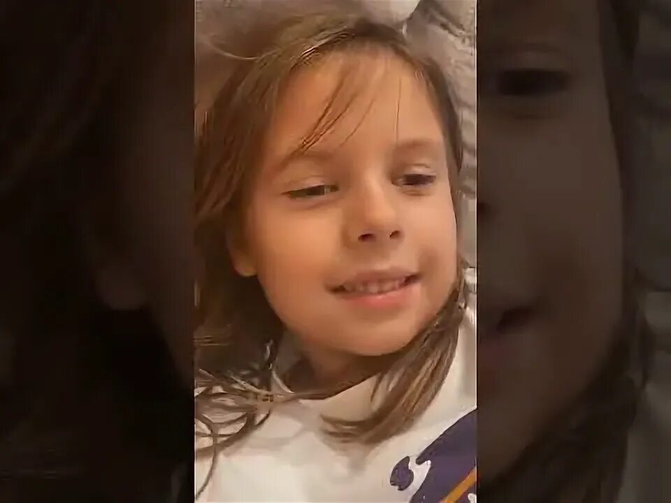 Видео где мальчик тащит своего отца москва