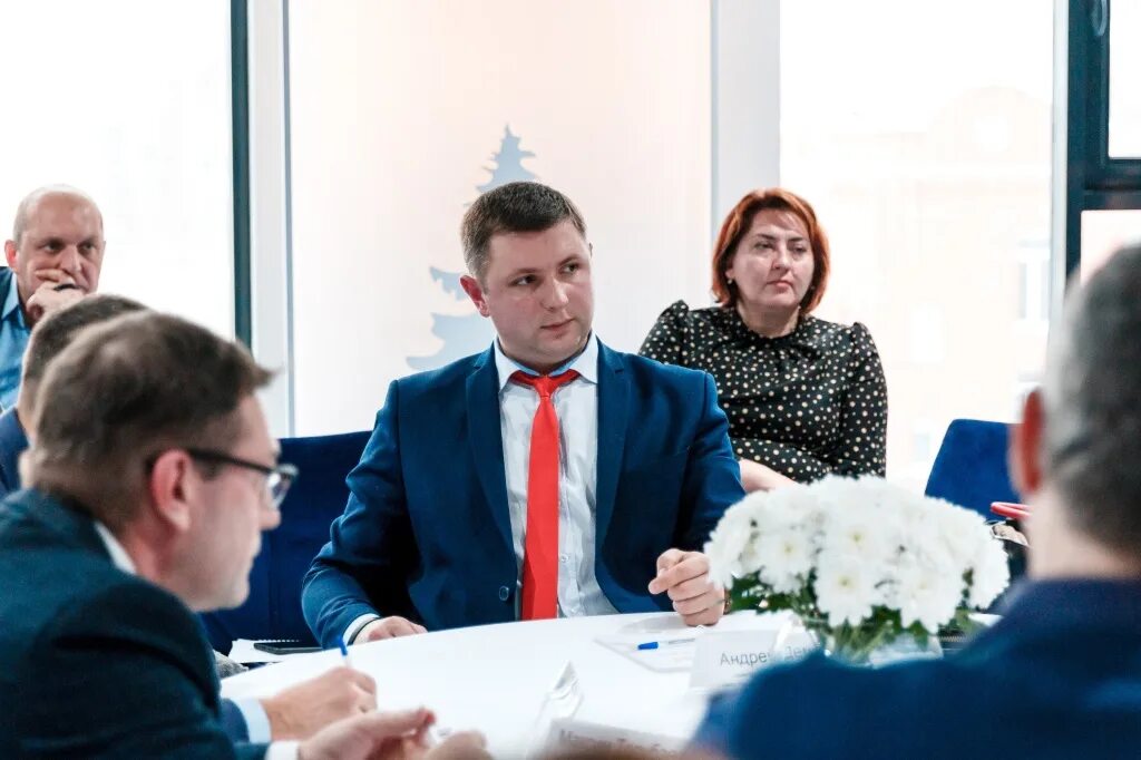 Индивидуальные предприниматели воронеж воронеж. Воронежские новости. Воронежские бизнесмены. Социальная перспектива воронеж. Хамин евгений николаевич воронеж.