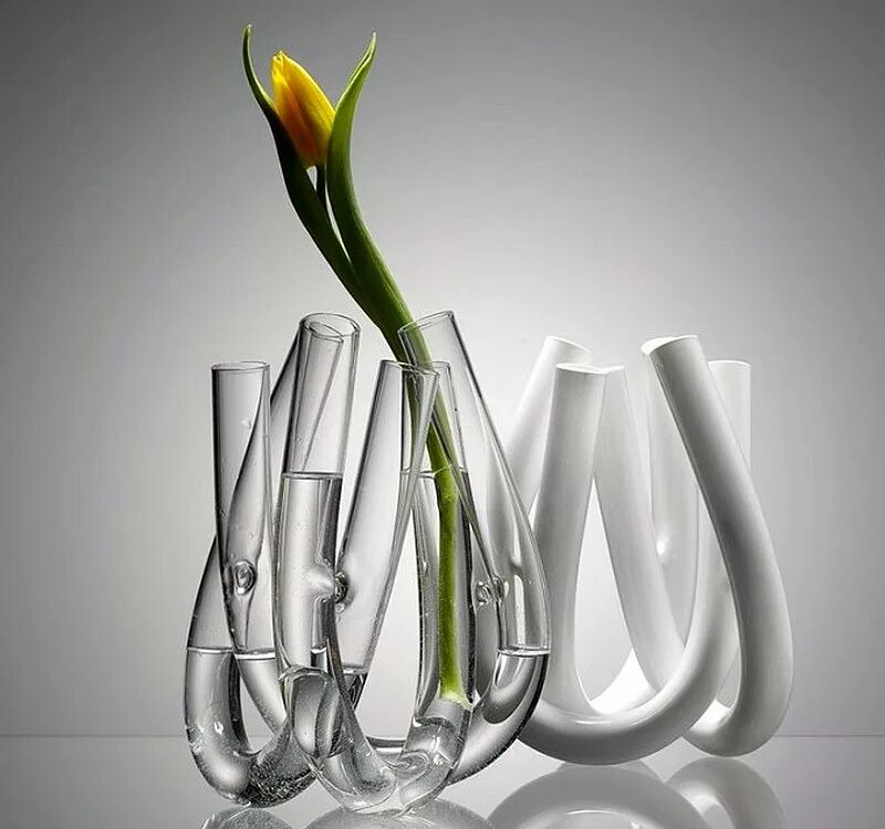 Different unique. Оригинальные вазы. Необычные вазы. Оригинальные вазы для цветов. Дизайнерская ваза для цветов.