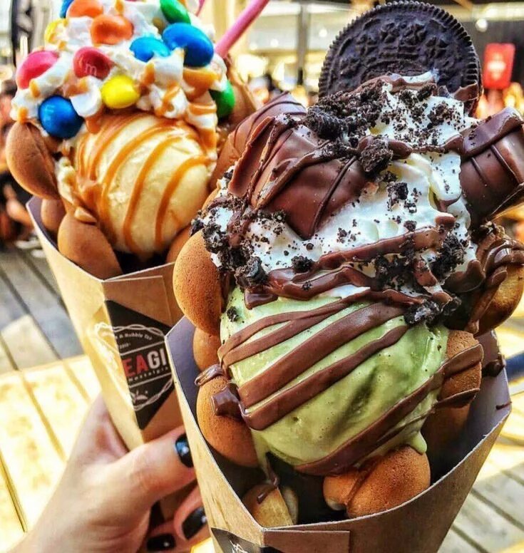 Что можно поесть сладкого. Полезный перекус. Уличная еда сладости. Необычное мороженое. Что можно поесть сладкого.