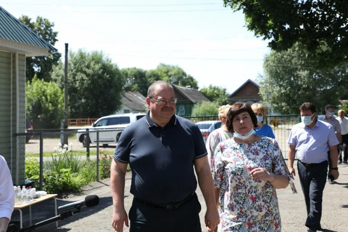 Погода в маисе никольского. Школа Маис Никольского района. Визит Мельниченко в Маис Никольского района. Маис Пензенская область Никольский район. Мэр города Никольска Пензенской области.