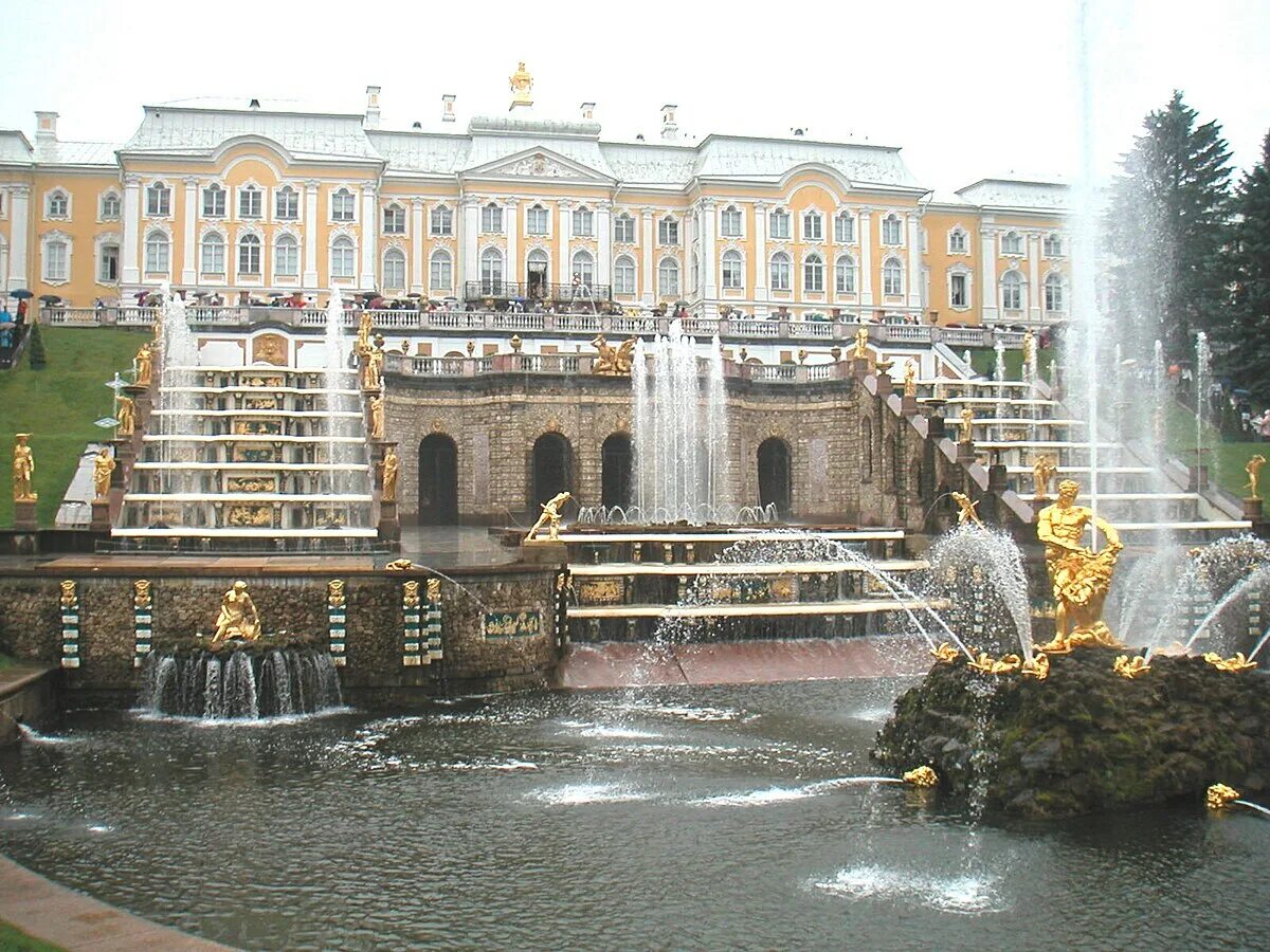 Петергоф как попасть самостоятельно из санкт петербурга. Петергоф (дворцово-парковый ансамбль). петергоф фонтаны грот. фонтан большой каскад в петергофе.