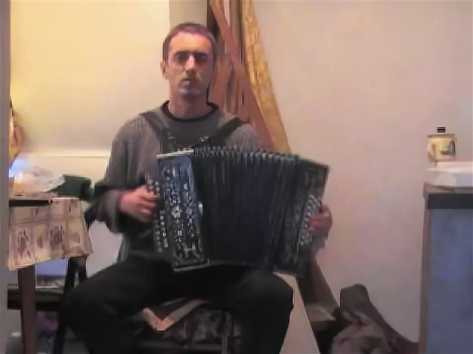 К иванин гармонь. Черный ворон под гармонь.