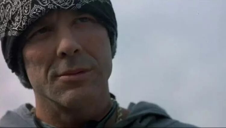 Микки рурк пуля. Микки рурк. Пуля микки. Пуля микки. Микки рурк 1995 пуля.