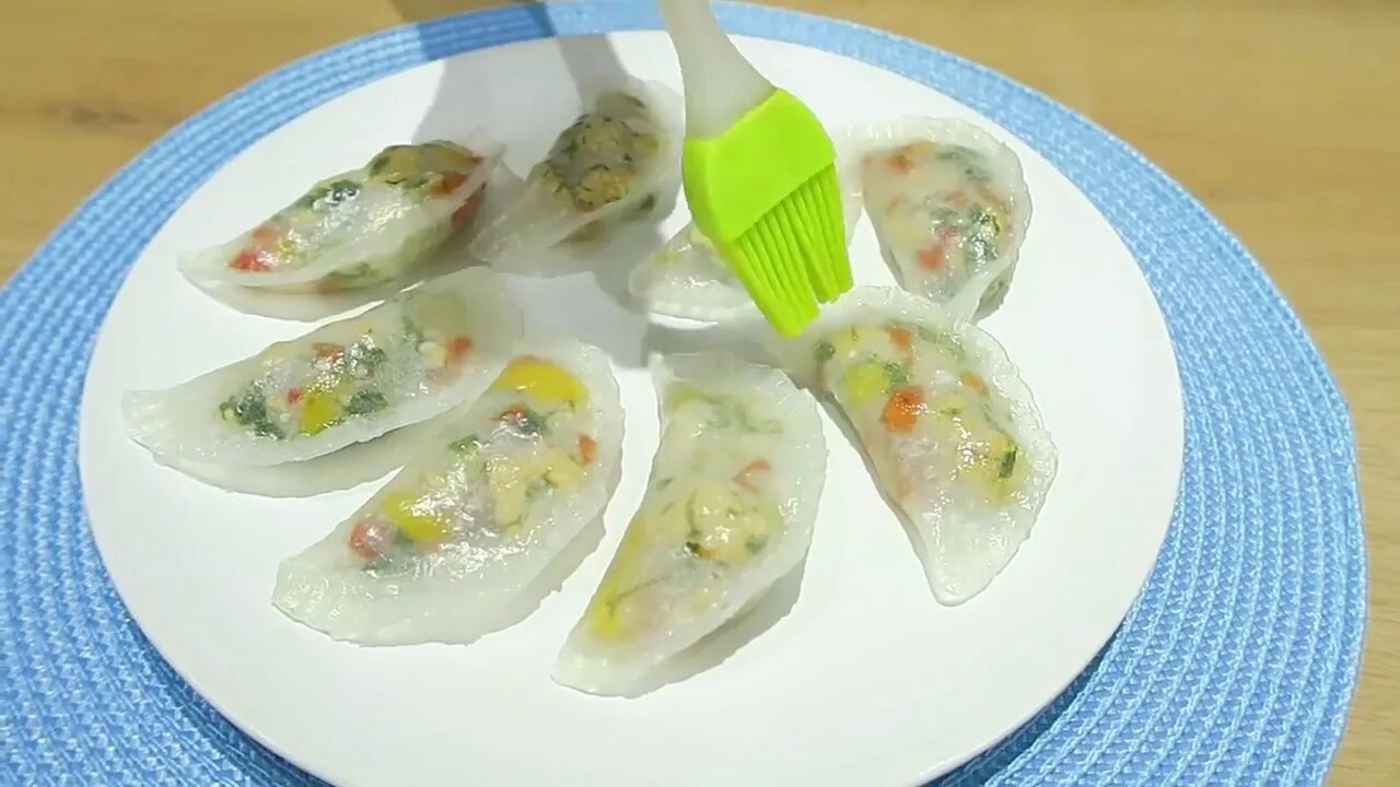 Китайские пельмени цзяоцзы. Прозрачные пельмени. Прозрачные китайские пельмени. Прозрачные пельмени. Китайские прозрачные пельмени.