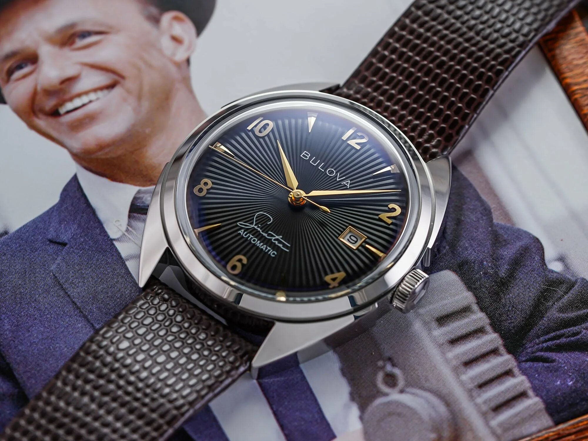 Часы фрэнк. Bulova Frank Sinatra. Часы Bulova Frank Sinatra. Часы Frank Sinatra Fly me to the Moon Bulova.