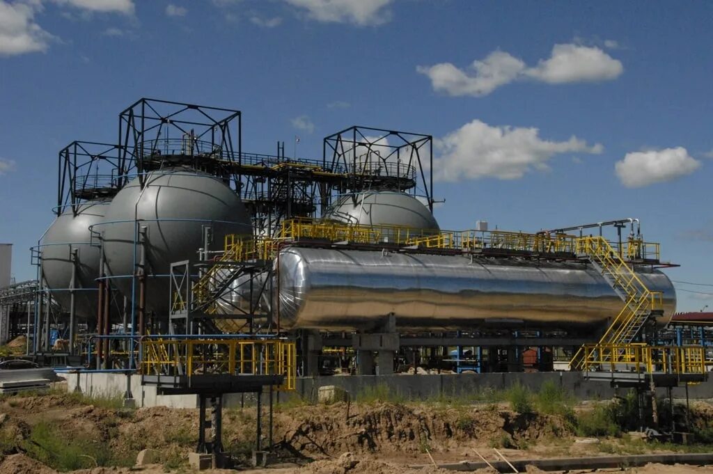 Продукция химического машиностроения. Химическое производство примеры. Продукция химического машиностроения. Туймазы химмаш завод. Завод химмаш рузаевка.