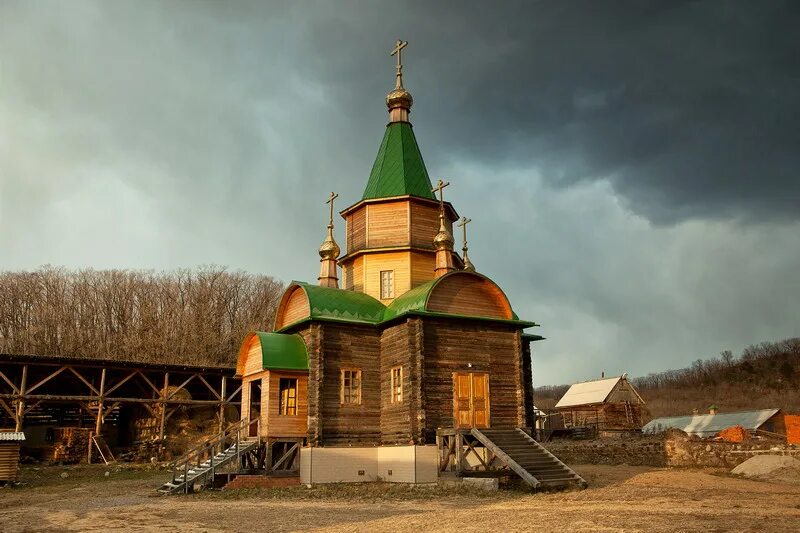 Свято-Троицкий Николаевский Шмаковский монастырь. Свято-Троицкий Николаевский монастырь горные ключи. Шмаковский монастырь мужской. Свято-Троицкий Николаевский монастырь Приморский край. Прим св