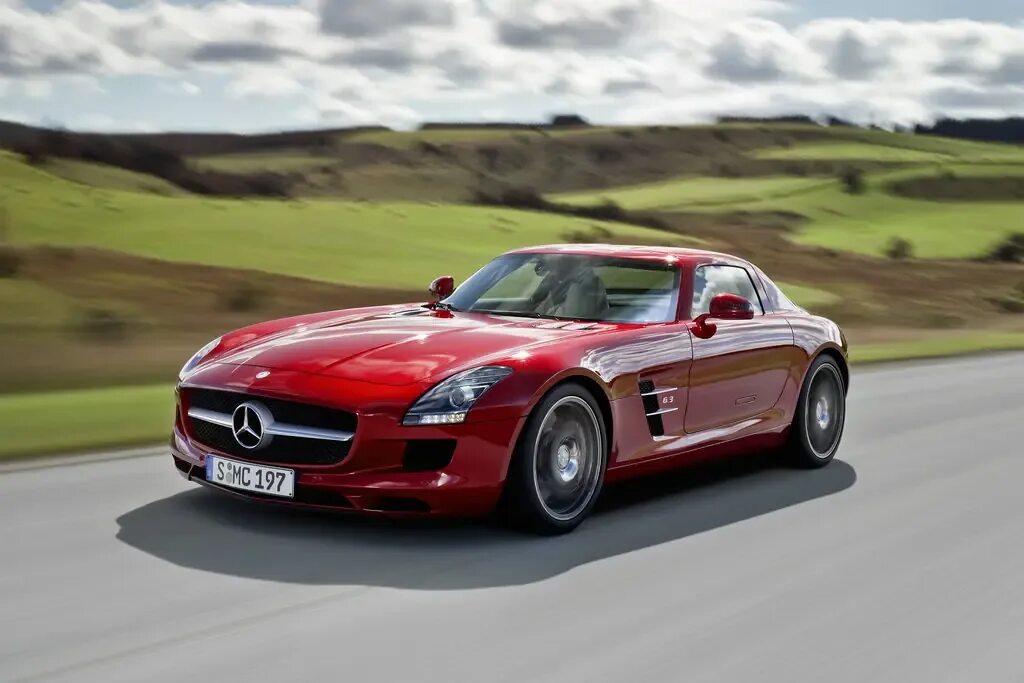 Sls характеристики. Sls машина. Mercedes sls amg. Мерседес бенц слс. Мерседес слс 63.
