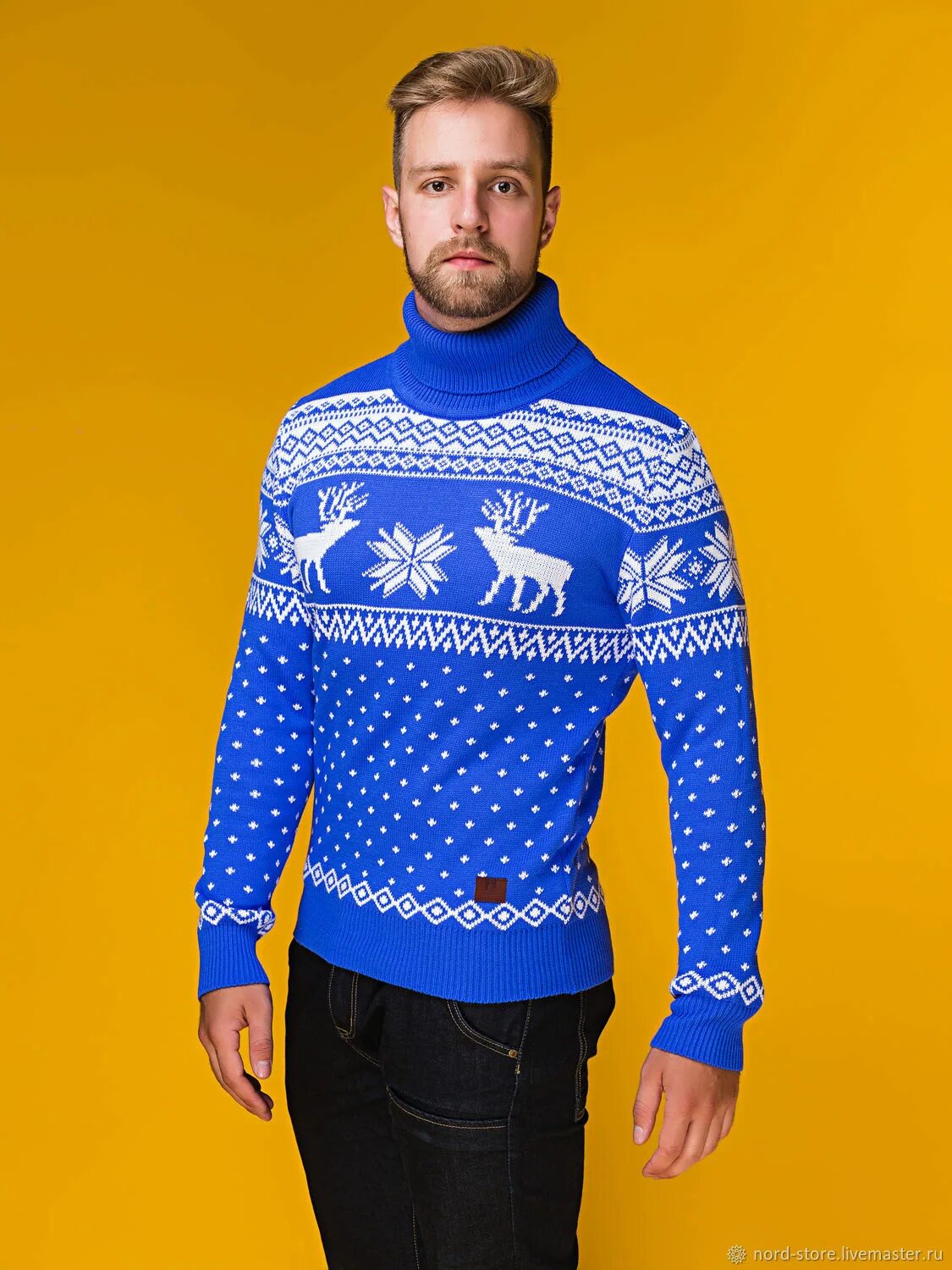 Новогодний свитер синий. Голубой новогодний свитер.