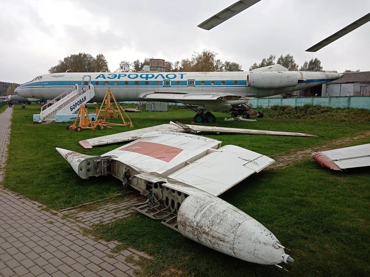 Музей авиации минск боровая. Аэродром боровая минск. Таганрогский музей авиационной техники таганрог. Музей авиационной техники. Болбасово аэродром.