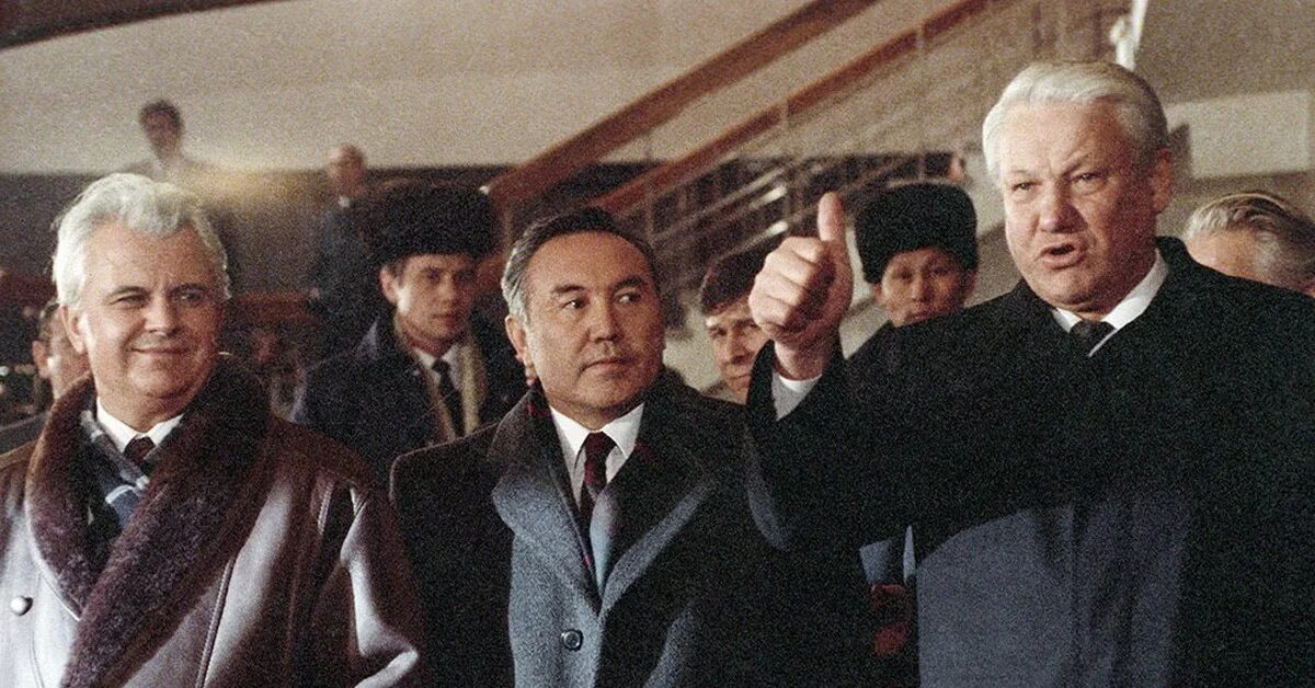 Ельцин и Кравчук 1993. Горбачев Ельцин Назарбаев 1991.