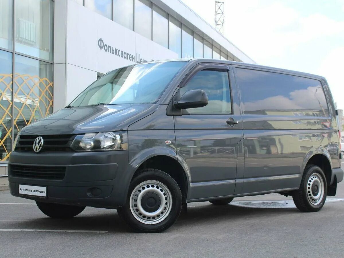 Авито транспортер в крае. Volkswagen Transporter цельнометаллический. Транспортер 2011. Минивэн Фольксваген 7hc Транспортер 2011. Фольксваген Транспортер т4 грузовой фургон 1993 год.