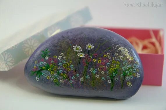 Pin by Christine on Rock Art Rock painting designs, Seashell art, Pebble art