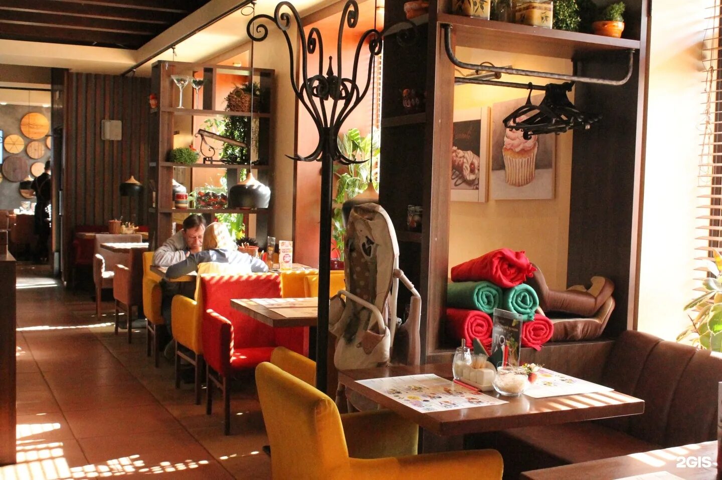 Уютное кафе текст miditext. Рады приветствовать вас в нашем ресторане. Уютное кафе текст miditext. Уютное кафе текст miditext. Кофейня слово.