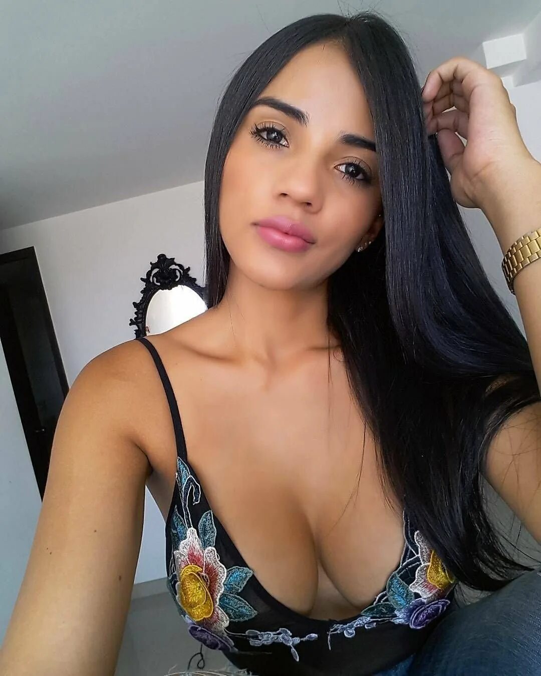 Karina colombiana