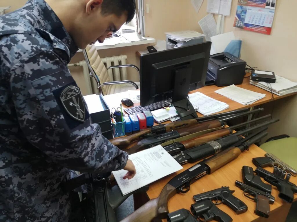 Лро росгвардии. Контроль за оборотом оружия. Выдача оружия. Контроль оборота оружия росгвардия. Контроль за оборотом оружия в росгвардии.