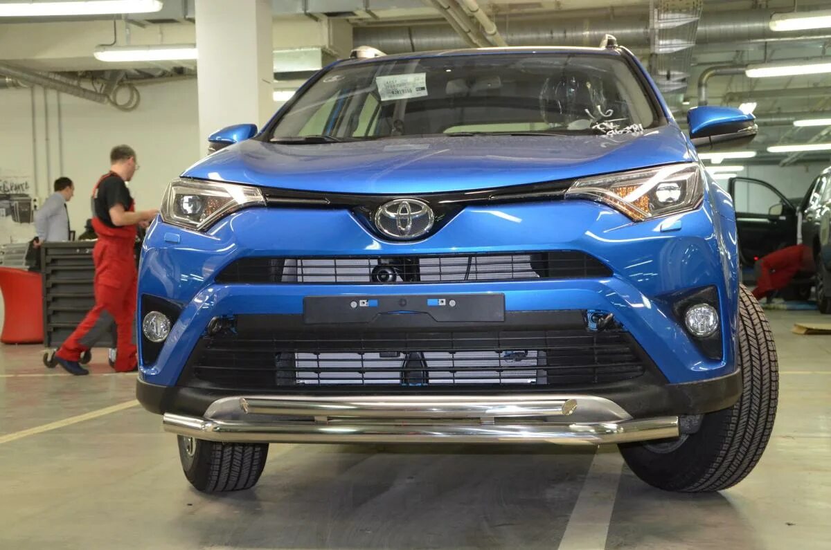 Бампер toyota rav4. Toyota rav4 2015. тойота рав 4 2015 передний бампер. тойота рав 4 2015. тойота рав 4 2016.
