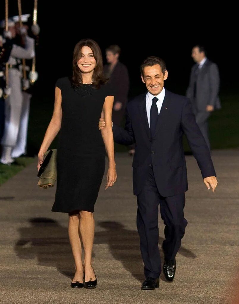 Николя Саркози с женой.