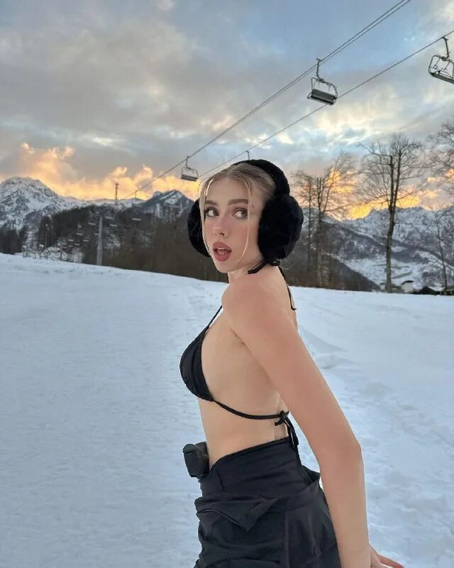 девушка мечты 2023. девушка мечты фото. Ullu web series. Seltin (@seltinsweety). Selti seltin sweety.