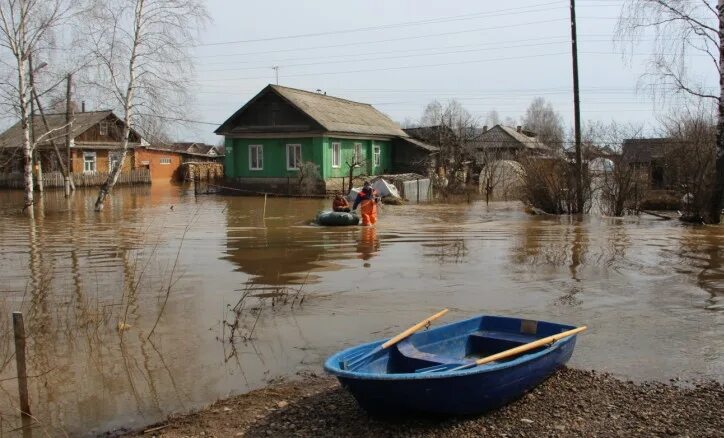 Наводнение в новокузнецке сегодня. Наводнение в Новокузнецке 2004 год. Наводнение 2004 года в Кемеровской области. Потоп Новокузнецк. Паводок Новокузнецк.