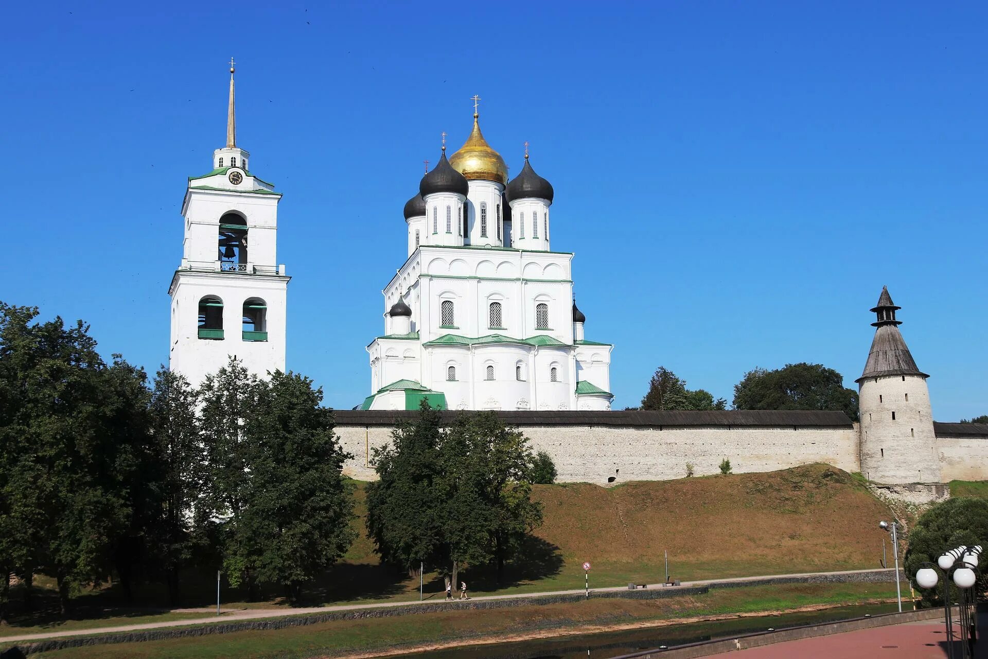 Экскурсионный псков. Псков достопримечательности. Псков экскурсии. Псков тур.